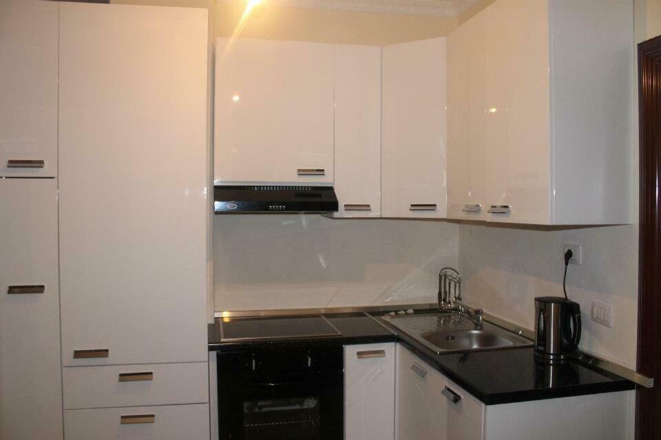Mali I Robit Beachfront Apartment โกเลม ภายนอก รูปภาพ