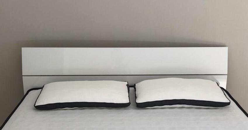 Mali I Robit Beachfront Apartment โกเลม ภายนอก รูปภาพ