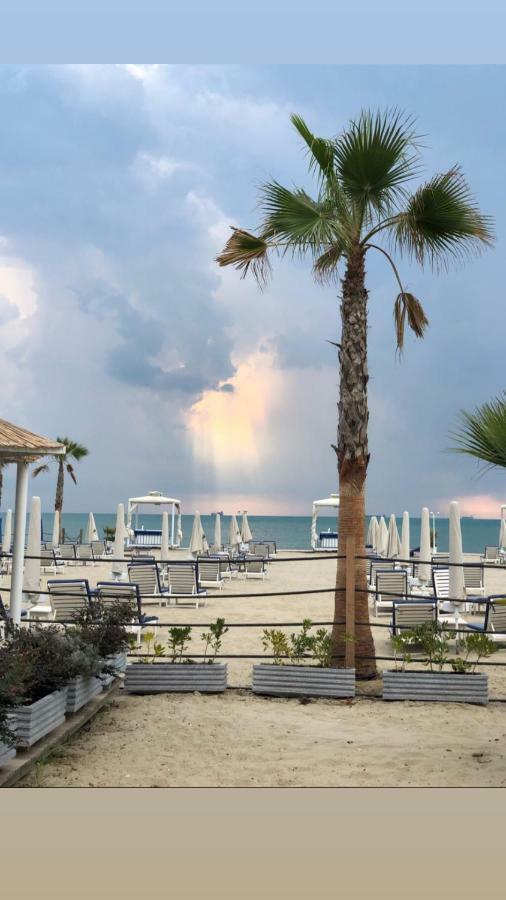 Mali I Robit Beachfront Apartment โกเลม ภายนอก รูปภาพ